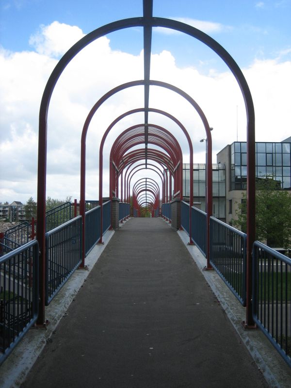Pedestrian bridge